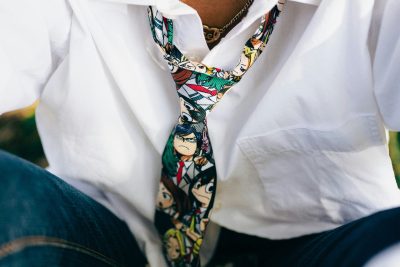 L'art d'accessoiriser sa chemise pour un look tendance 20 chemise femme avce cravate cool scaled e1765123649674